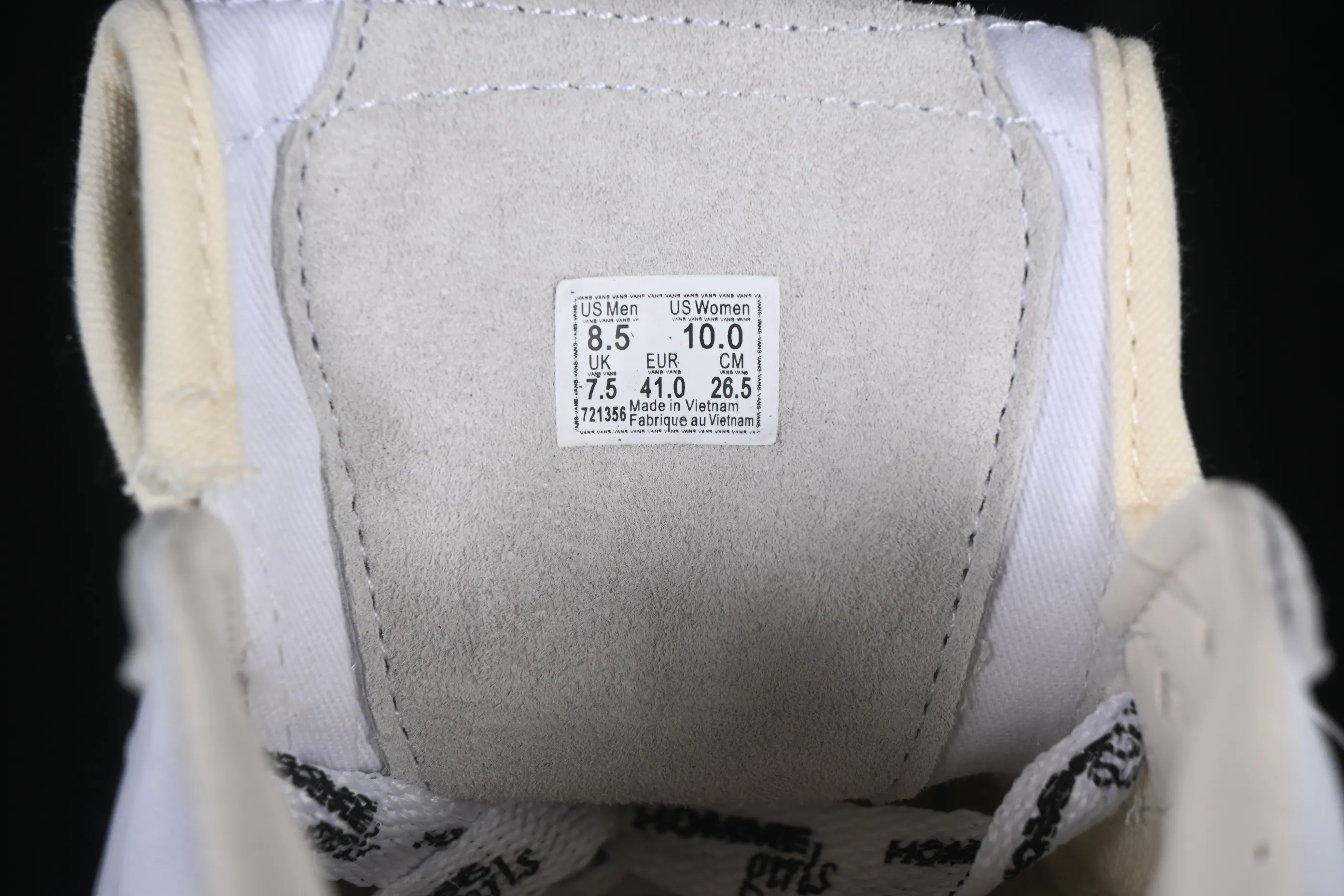 All categories Vans Vans series Vans Mid Vans China HommeGirls x Vans Sk8-Mid fashionable and versatile mid-top casual vulcanized sneakers VN000NBN2VZ